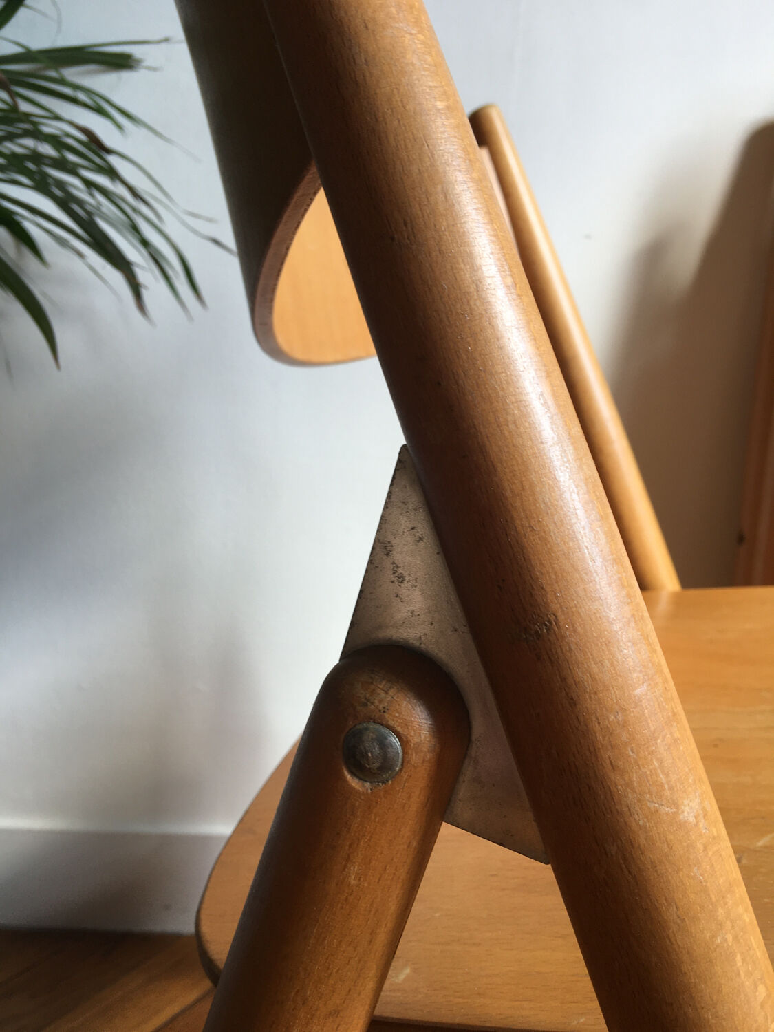 Folding chair