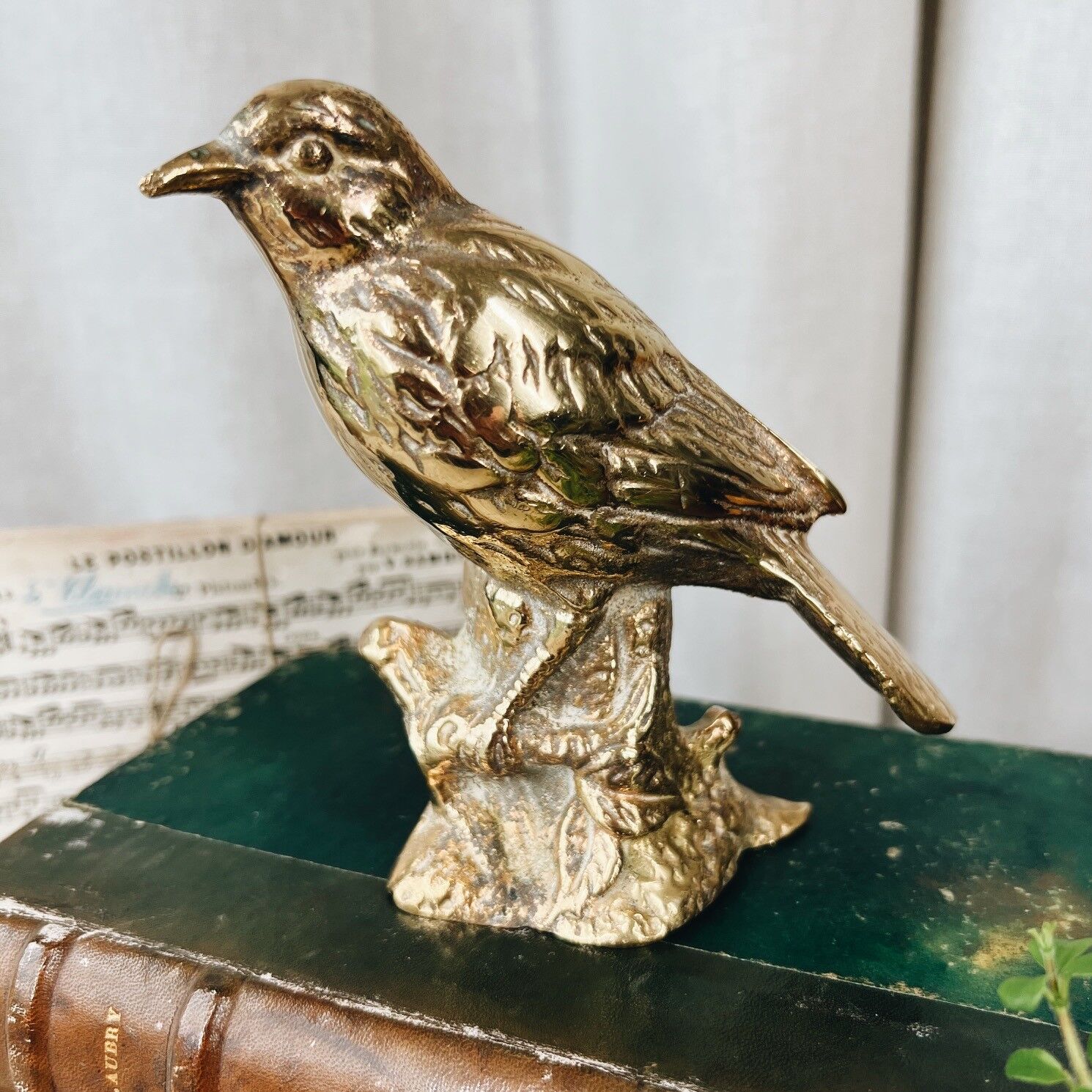Bronze bird