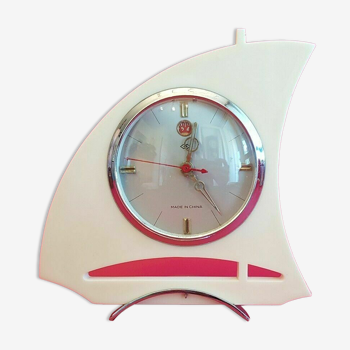 Réveil ancien mécanique horloge vintage en forme de voilier années 50 - 60