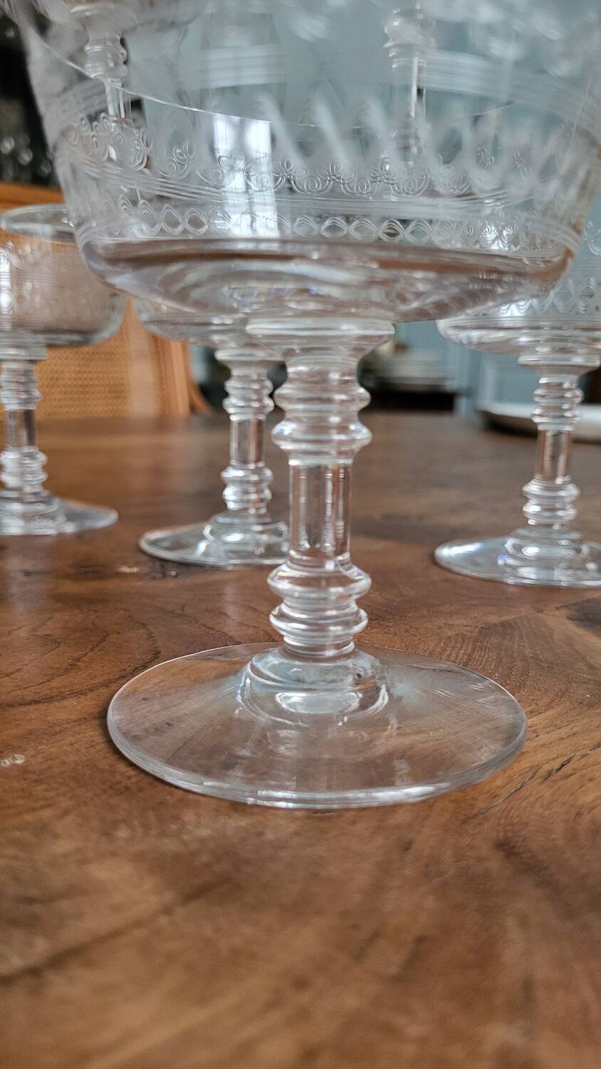 6 Crystal champagne glasses