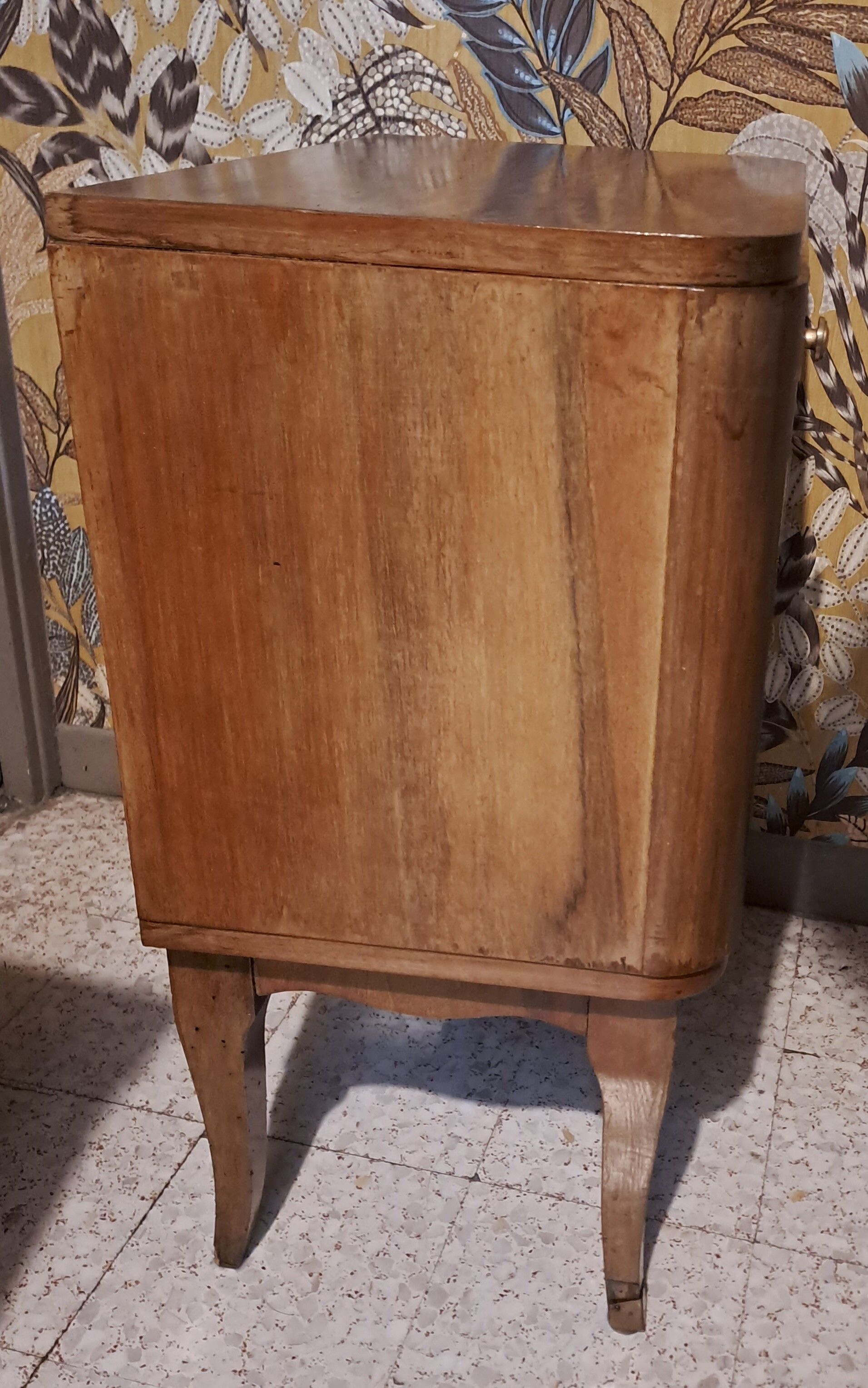 Table de chevet en bois art déco France 1940