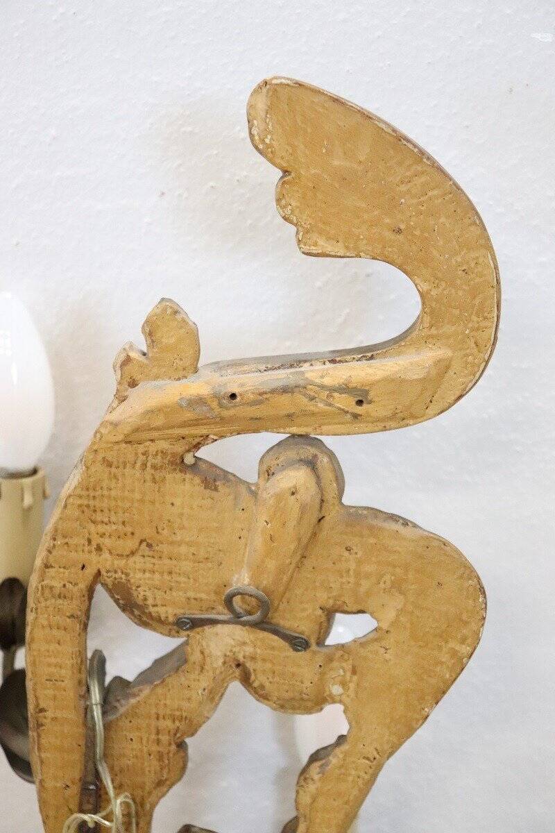 Applique en bois doré
