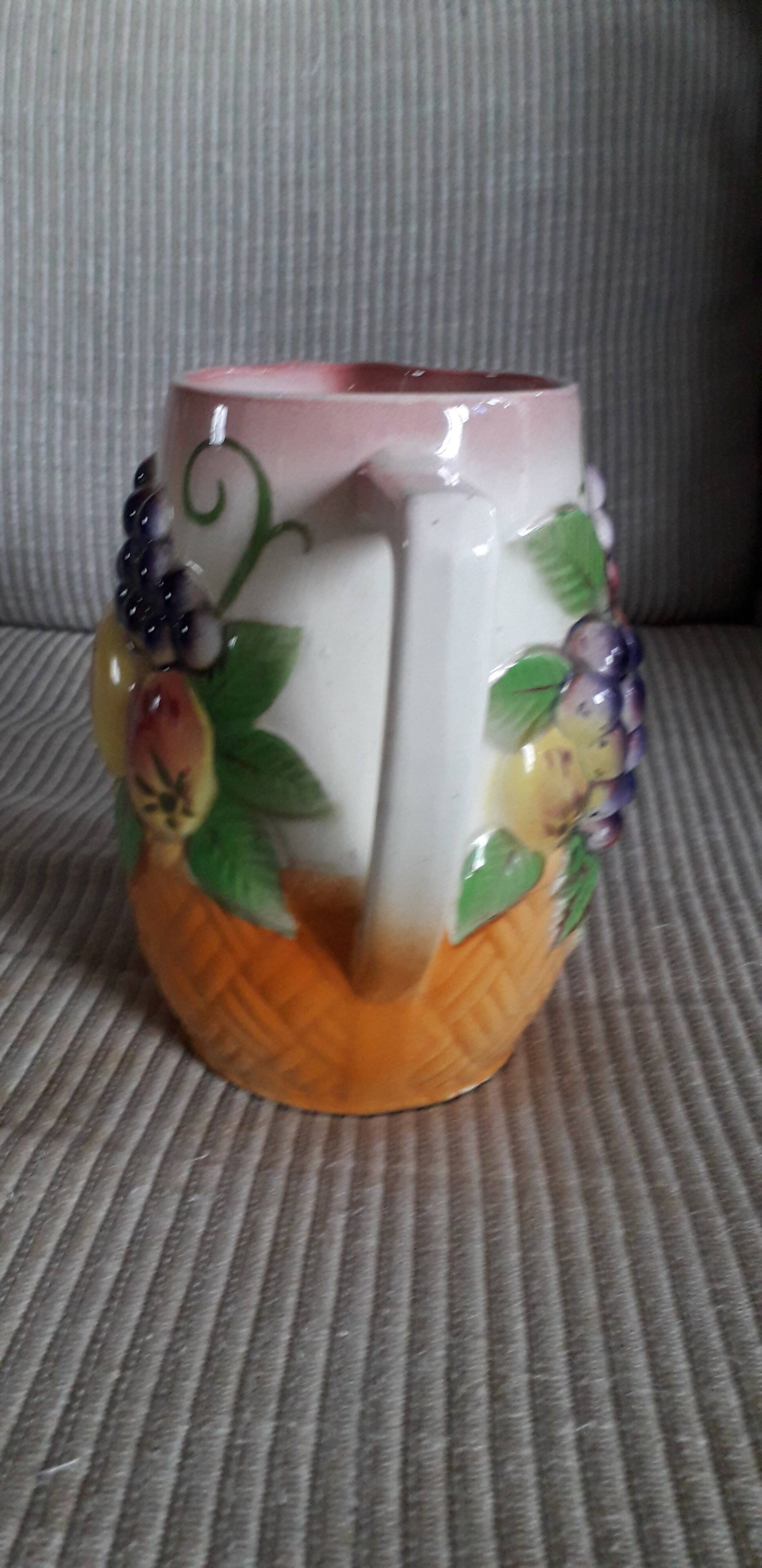 Very original vintage ceramic in slip