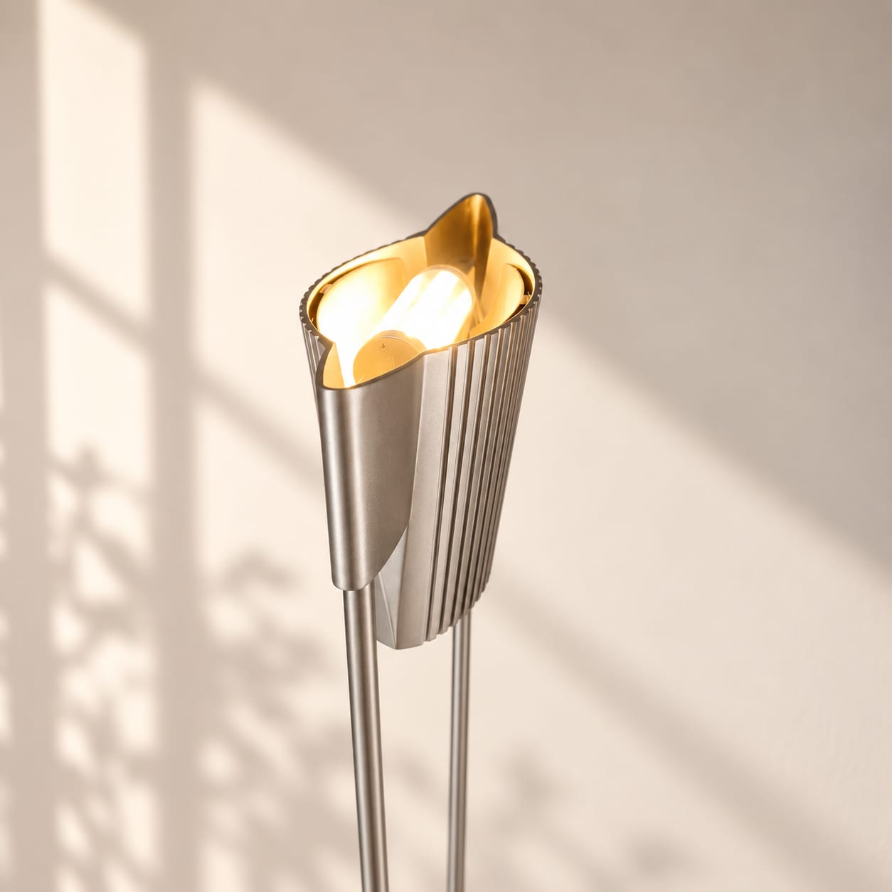 Lampe de sol halogène postmoderne, années 1990
