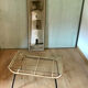 Table basse porte-revues verre