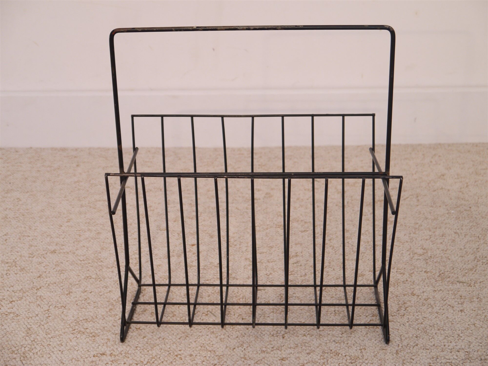 Review vintage metal door