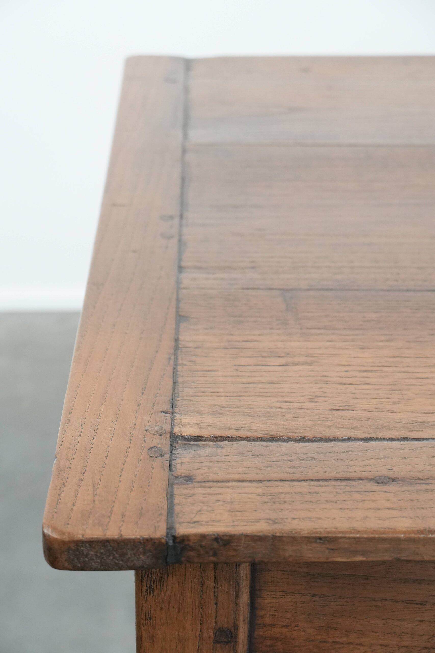 Antique French oak dining table for 6 to 8 people with three drawers