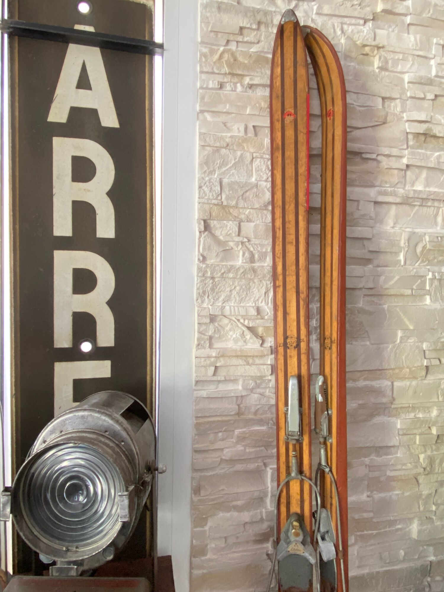Pair of vintage Rossignol Hickory wooden skis