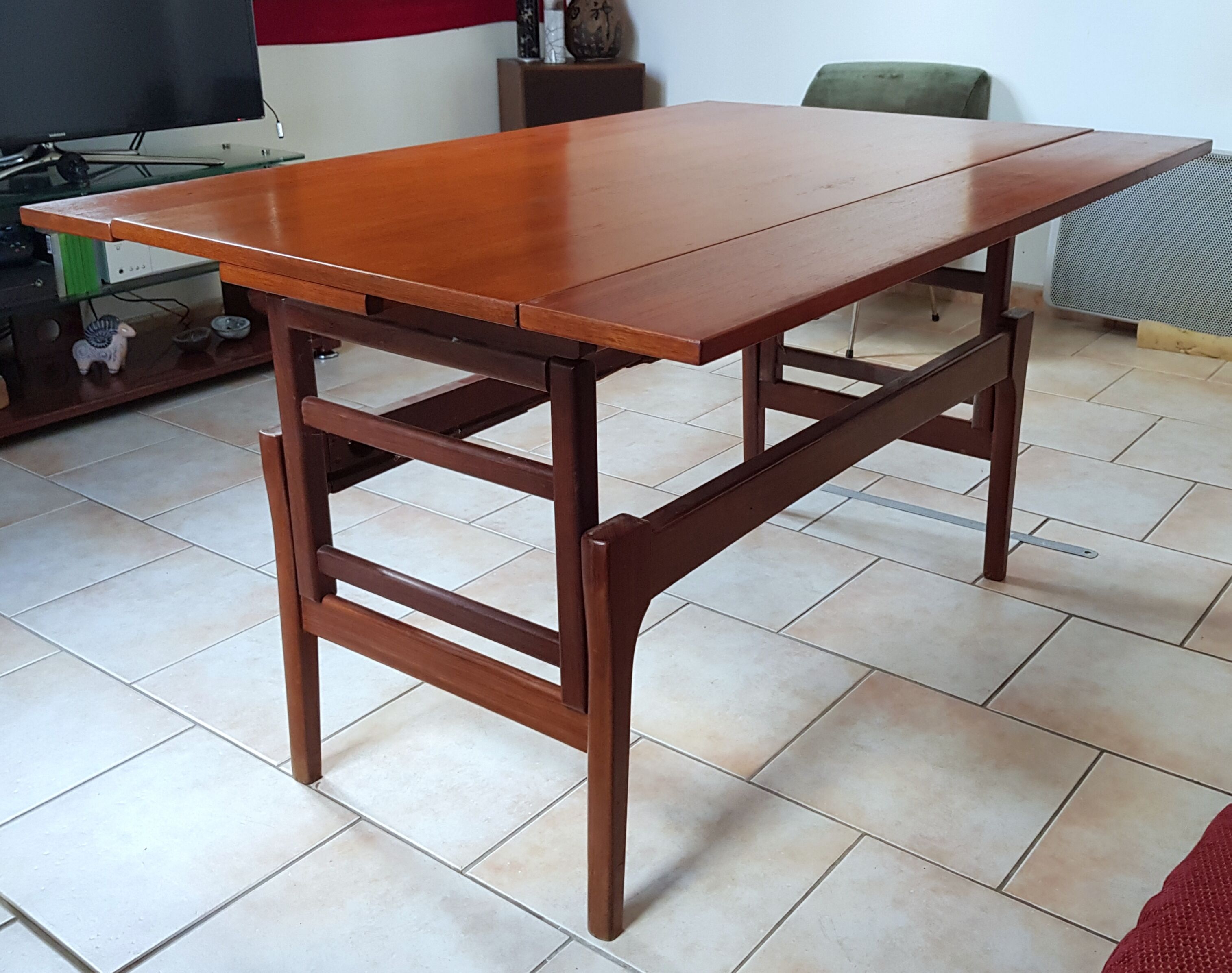 Kai Kristiansen expandable coffee table