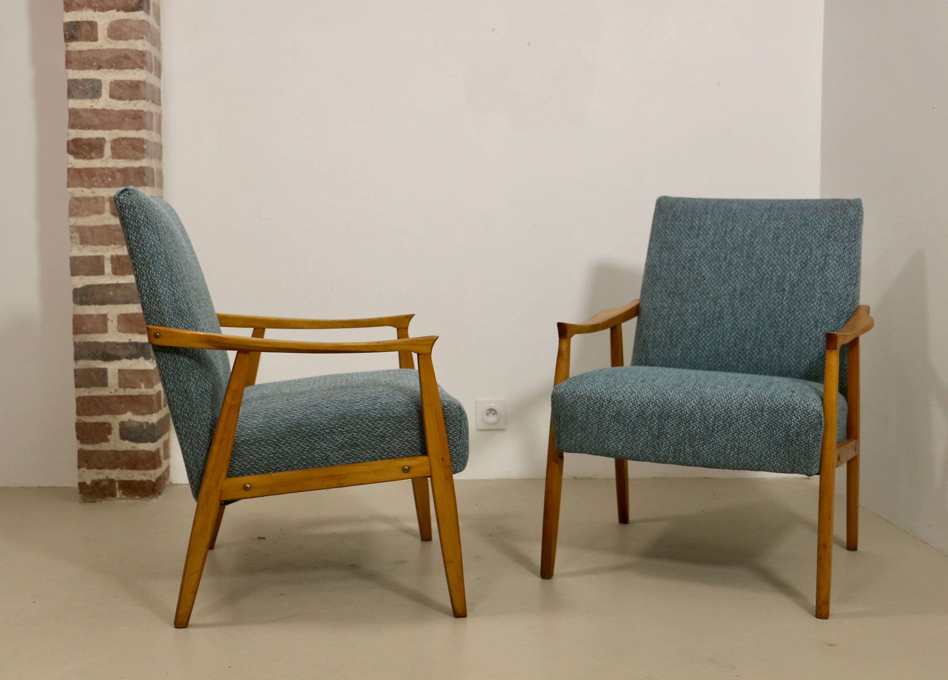 Pair of vintage armchairs in beech year 60