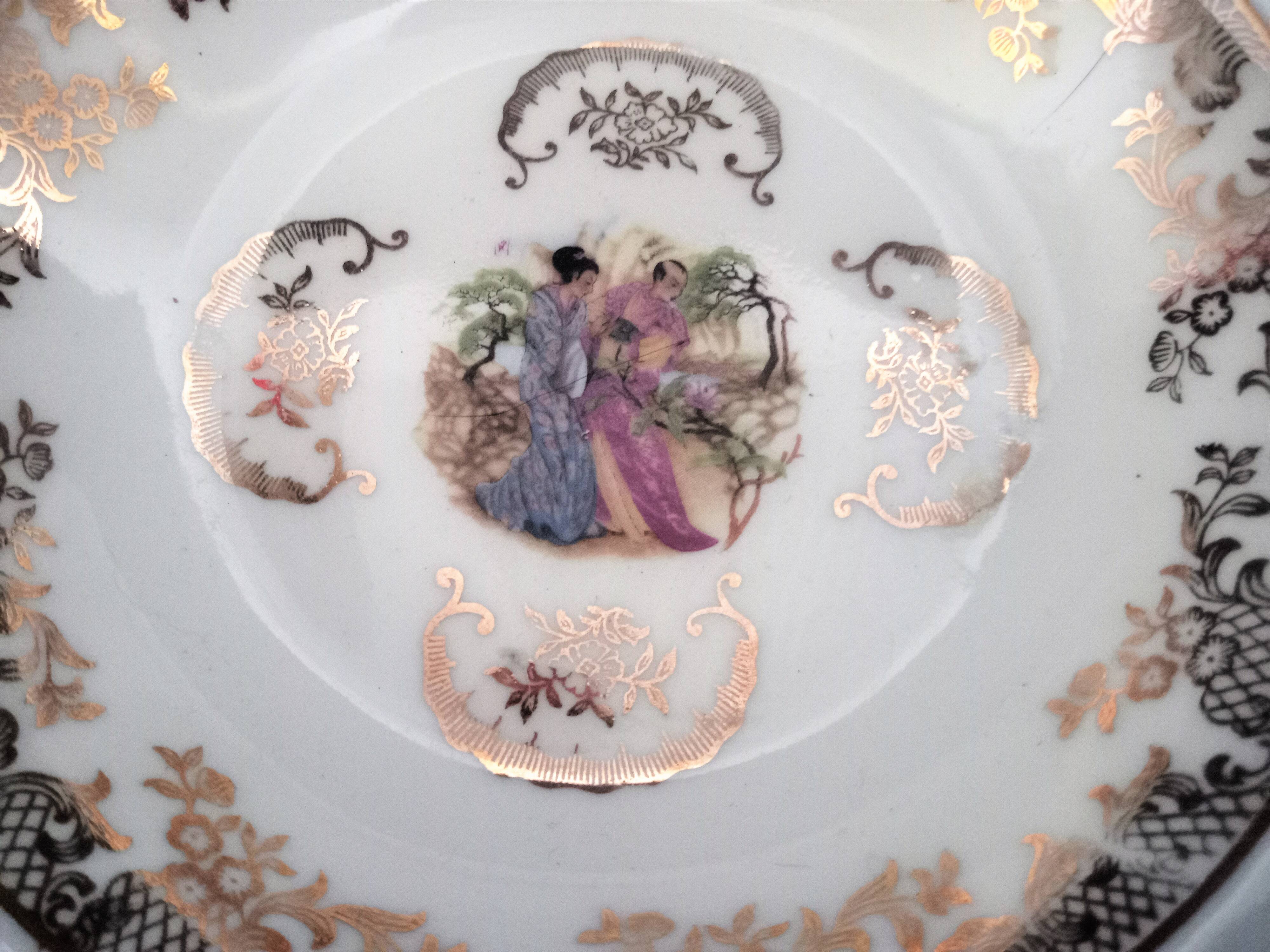Set of 13 plates with Japanese motifs in real Limoges porcelain