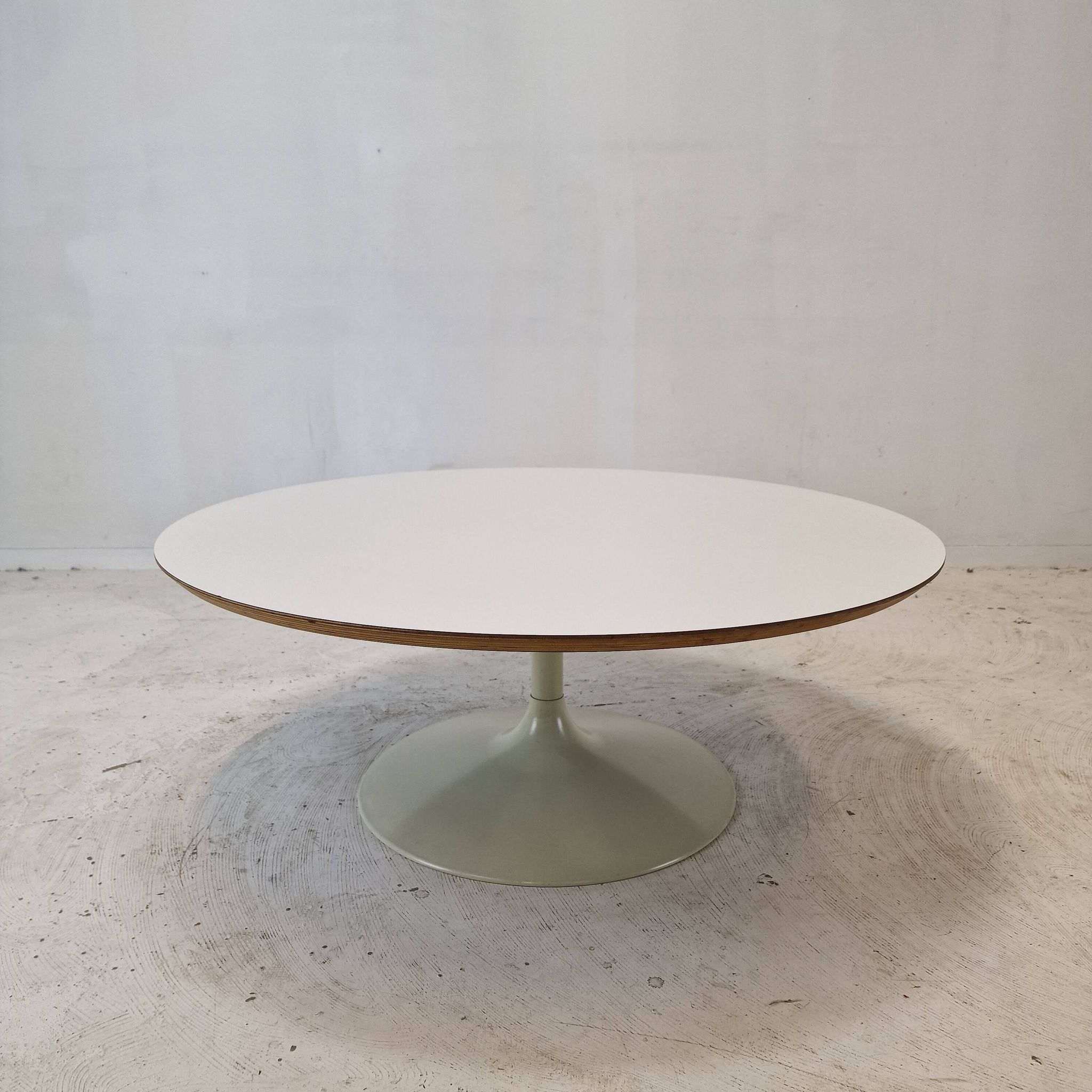 “Circle” Coffee Table by Pierre Paulin for Artifort, 1970s
