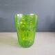 Pichet vintage en verre moulé vert