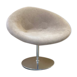 Little Globe chair by Pierre Paulin