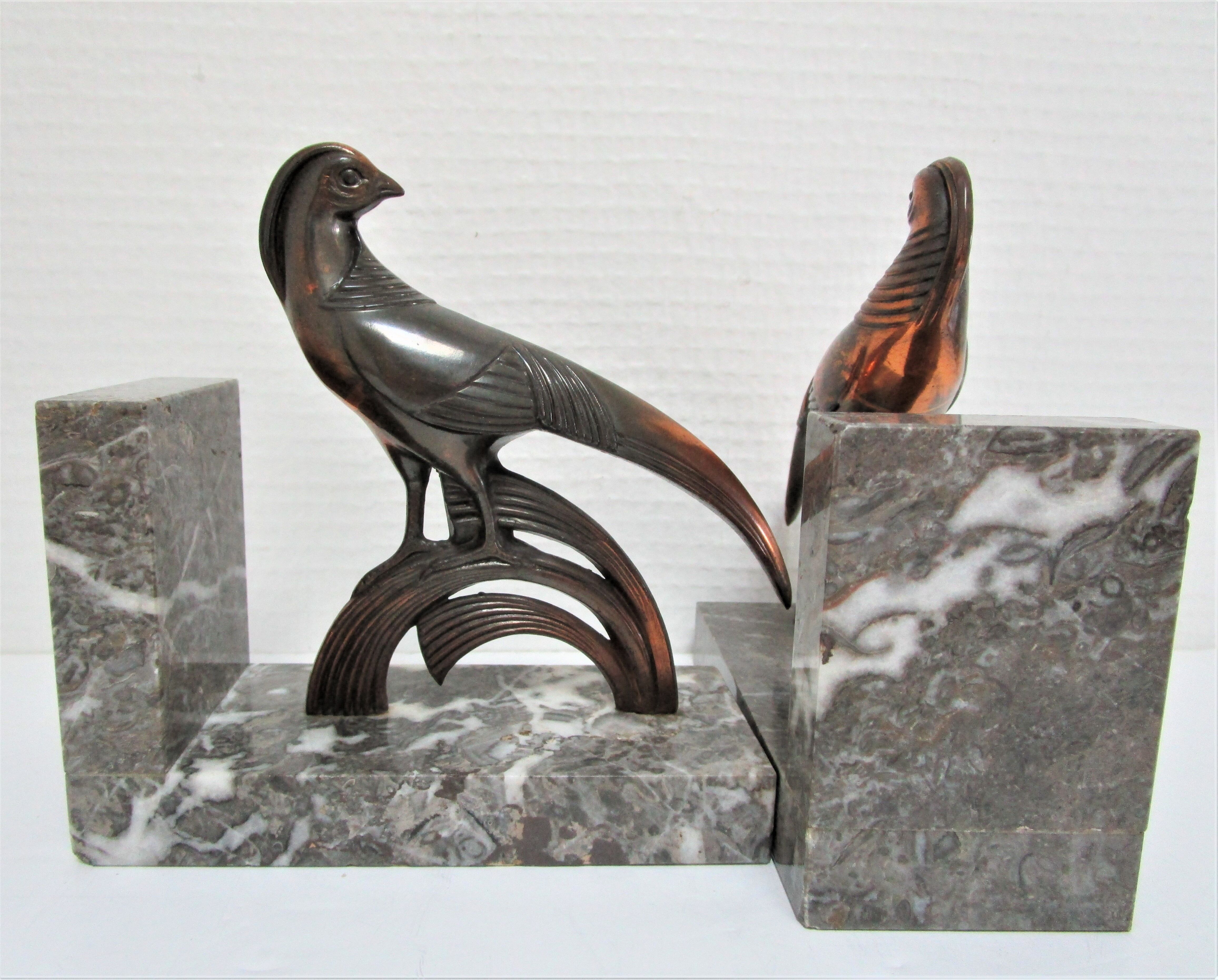 Pair of greenhouse books bird Art Deco metal patinated marble