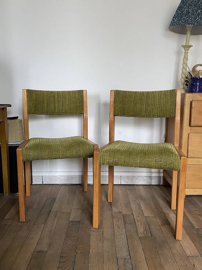 Baumann chairs in solid elm