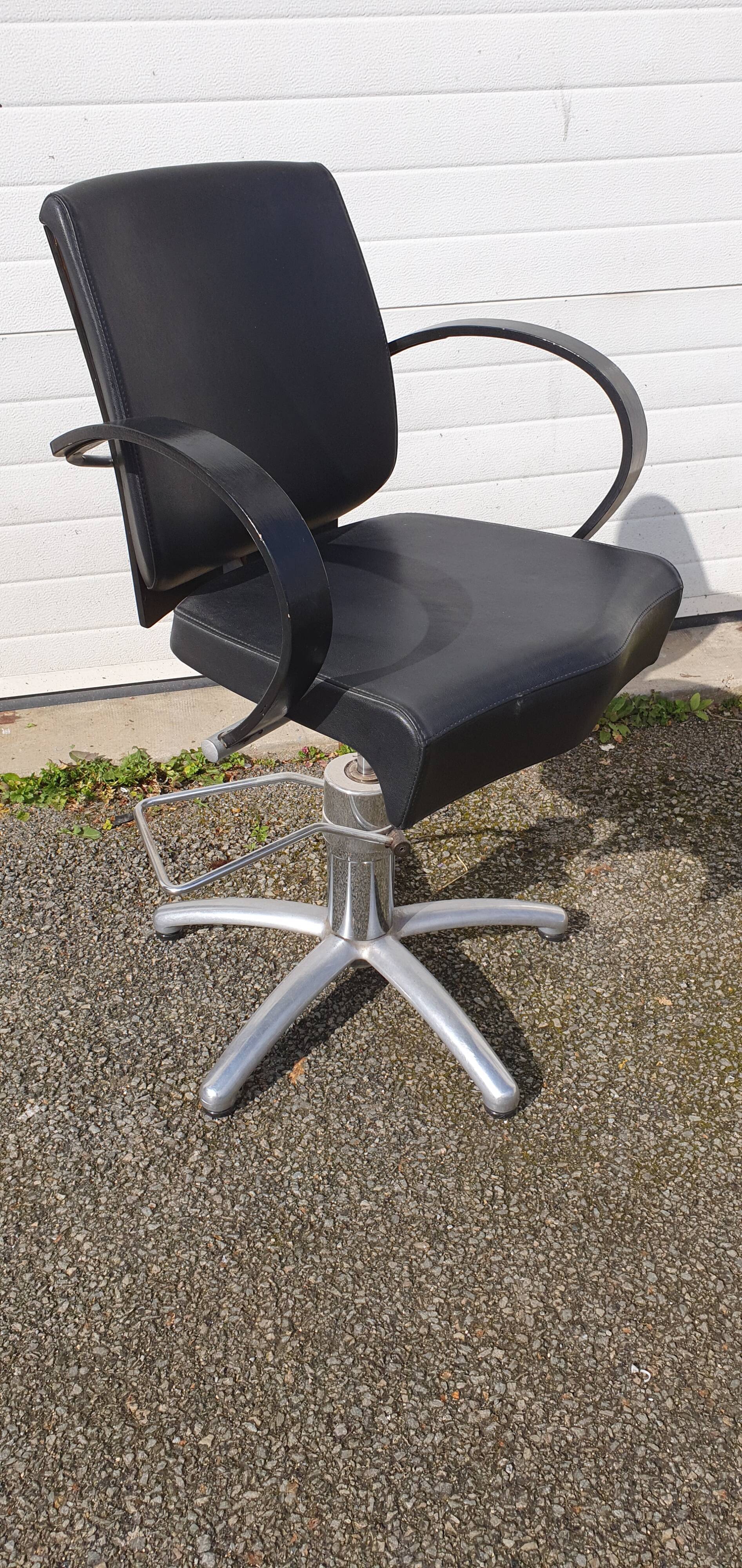 Hairdresser's chair, barber