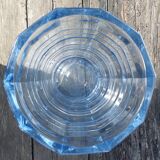 Vase en verre transparent bleu