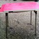Tale en formica rouge
