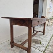 Table de Ferme bourguignonne à entretoise en noyer massif 19éme deux tiroirs-1m82