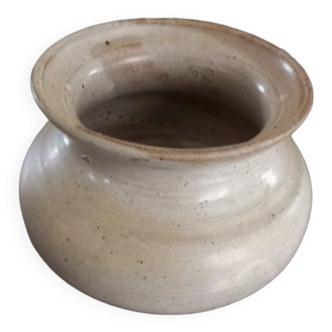 Stoneware pot