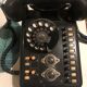 Téléphone ancien standard noir bakélite début XXe