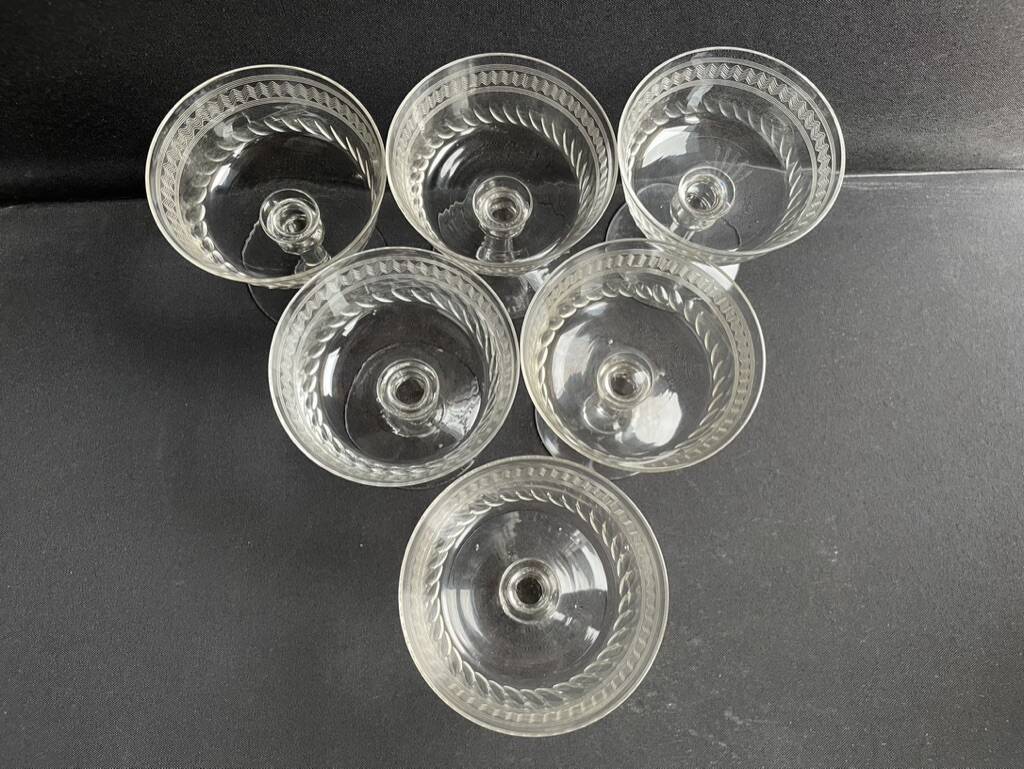 6 champagne glasses in blown, cut and guilloché crystal – Art Deco