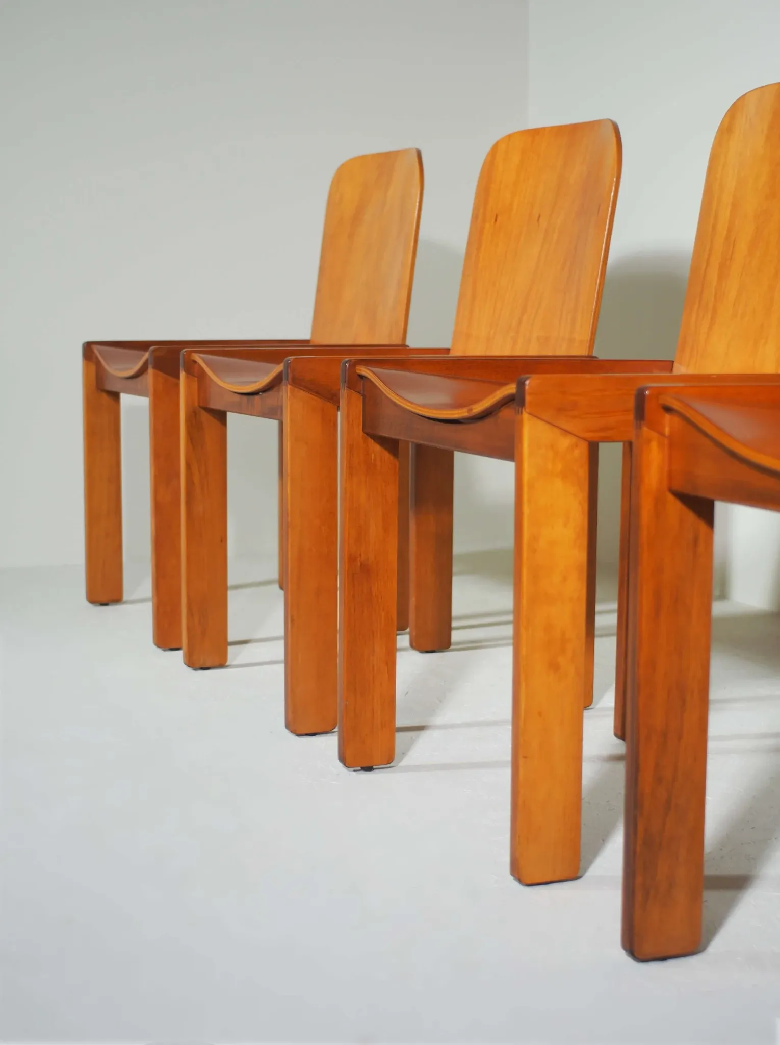 Dining Chairs Attributed to Afra and Tobia Scarpa for Molteni, Set of 4