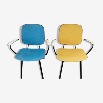 Duo de fauteuils jaune et bleu des années 1950