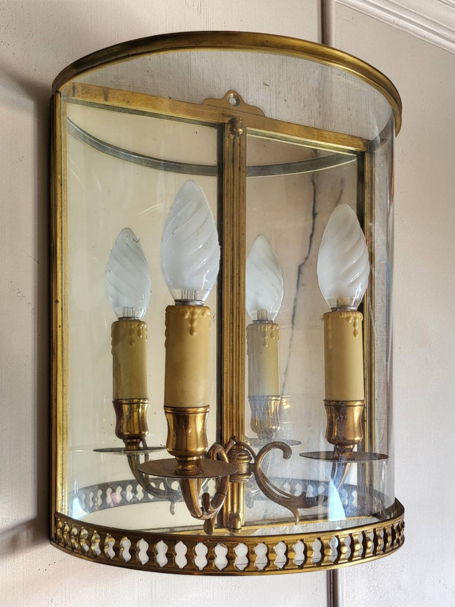 Applique en laiton Style Louis XVI