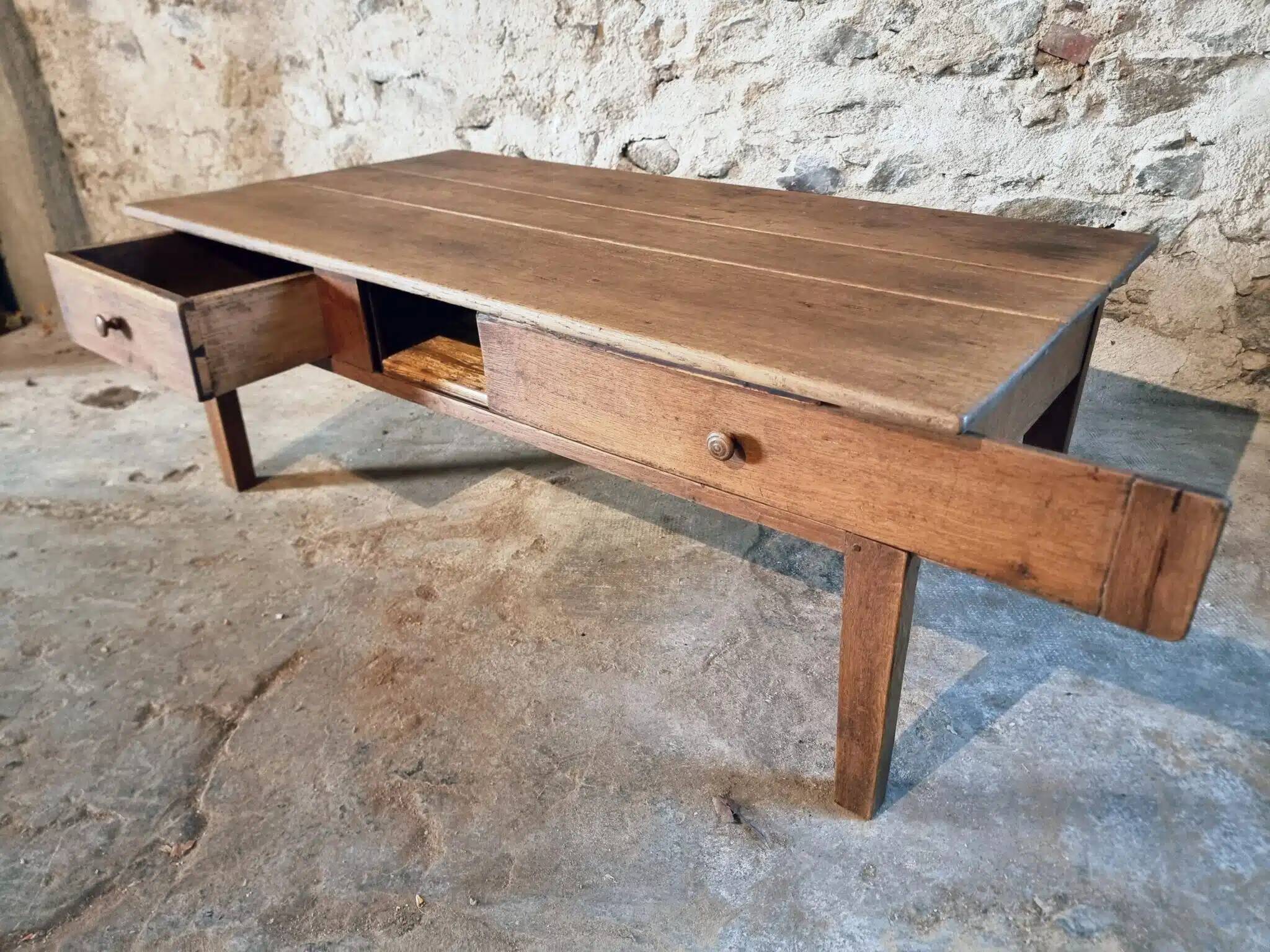 Table basse ancienne en chêne français – Table de ferme rustique du XIXe siècle avec tiroir et panneau de rangement coulissant, vers 1850