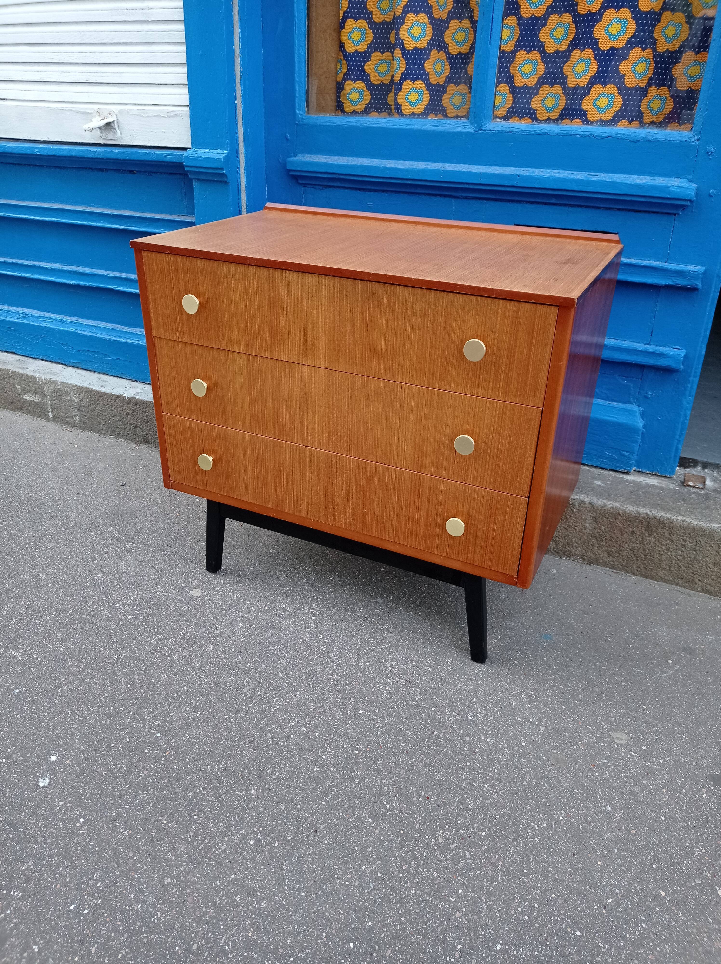 Scandinavian style chest of drawers