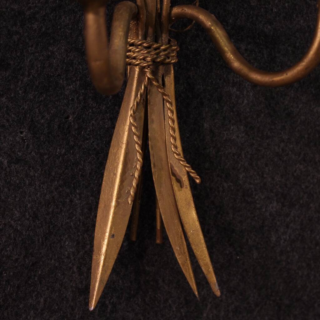 Paire d'appliques françaises en fer doré