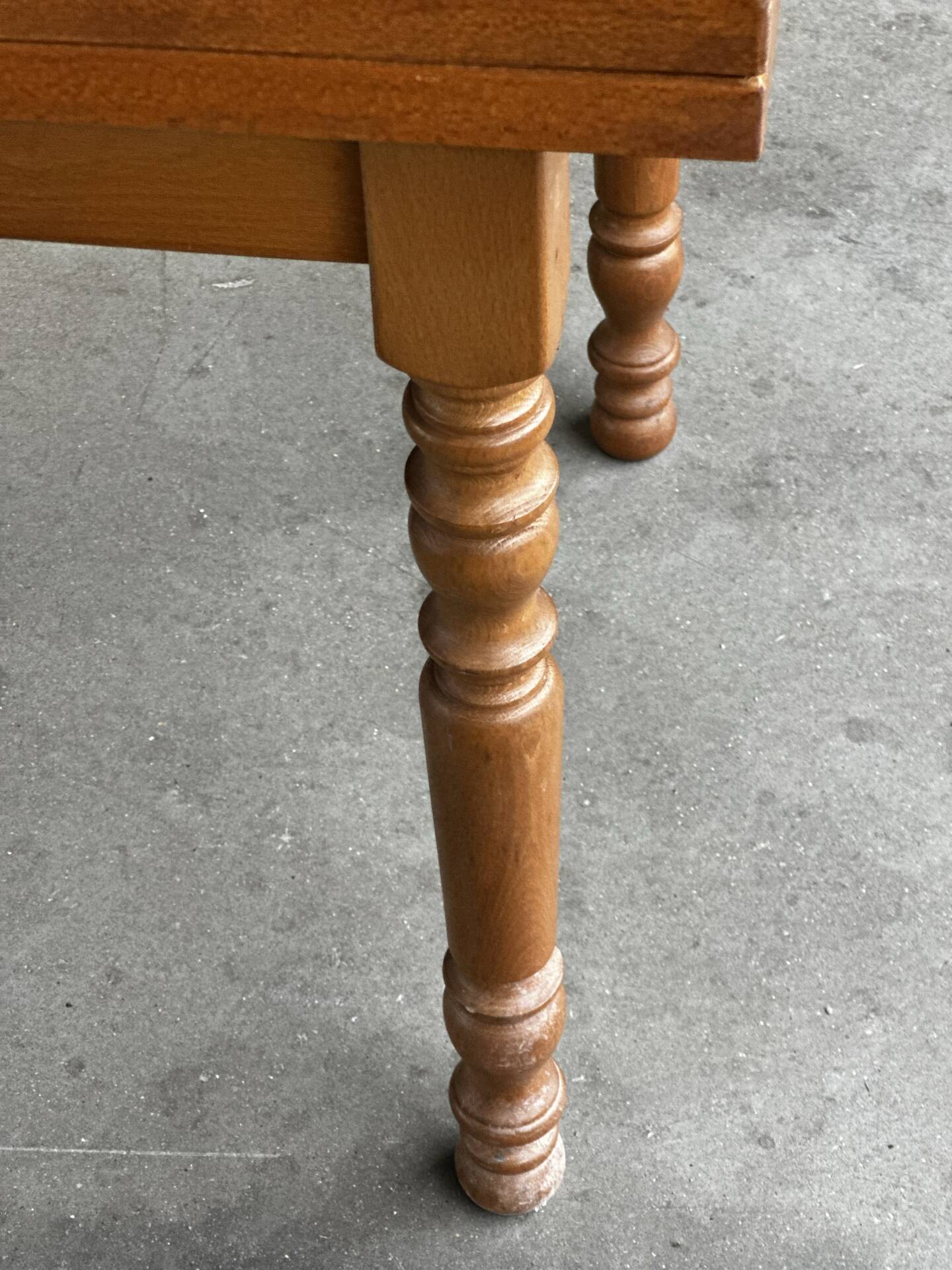 Vintage extendable dining table in wood and ceramic – 1970s