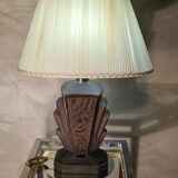 Large Art Deco lamp in V opaque molded glass, 46x33 in its juice,
