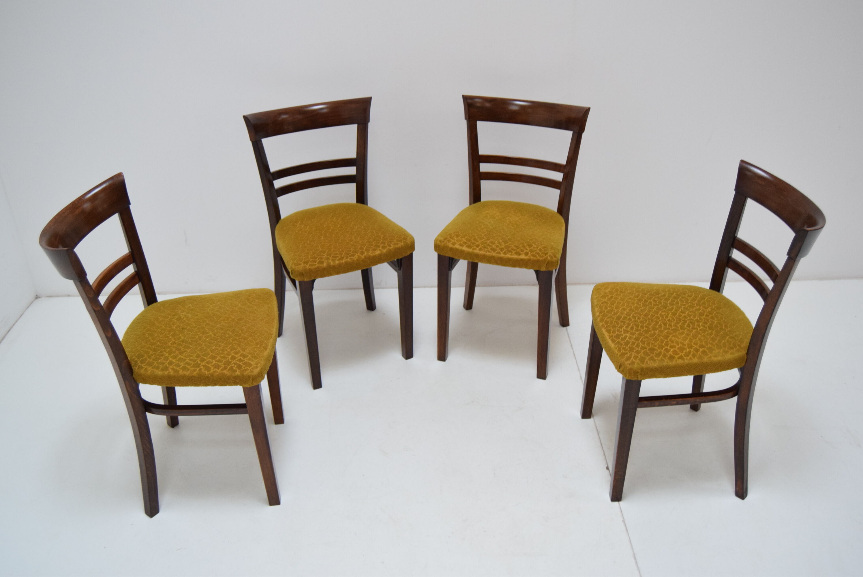 Set of Four Art Deco Dining Chairs By Fischel,1930‘s.