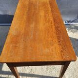 Pine farmhouse table ● Honey patina & Zebra grain