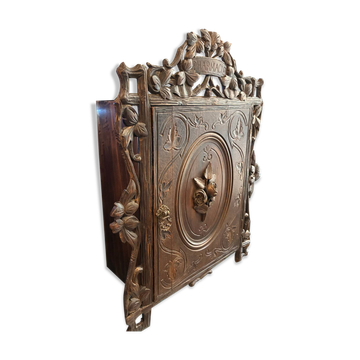 Pharmacy cabinet