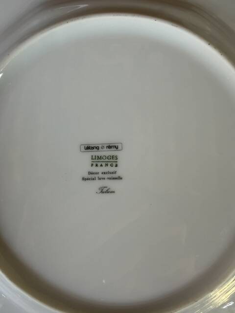 TABLE SERVICE