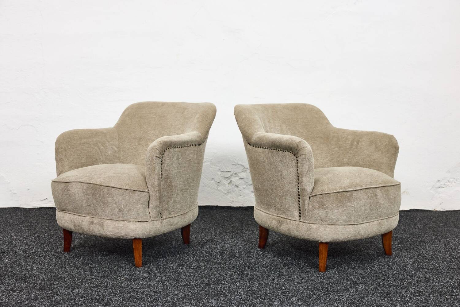Fauteuils-chaises cocktail du milieu du siècle conçus par Pál Vince, 1947 Hongrie