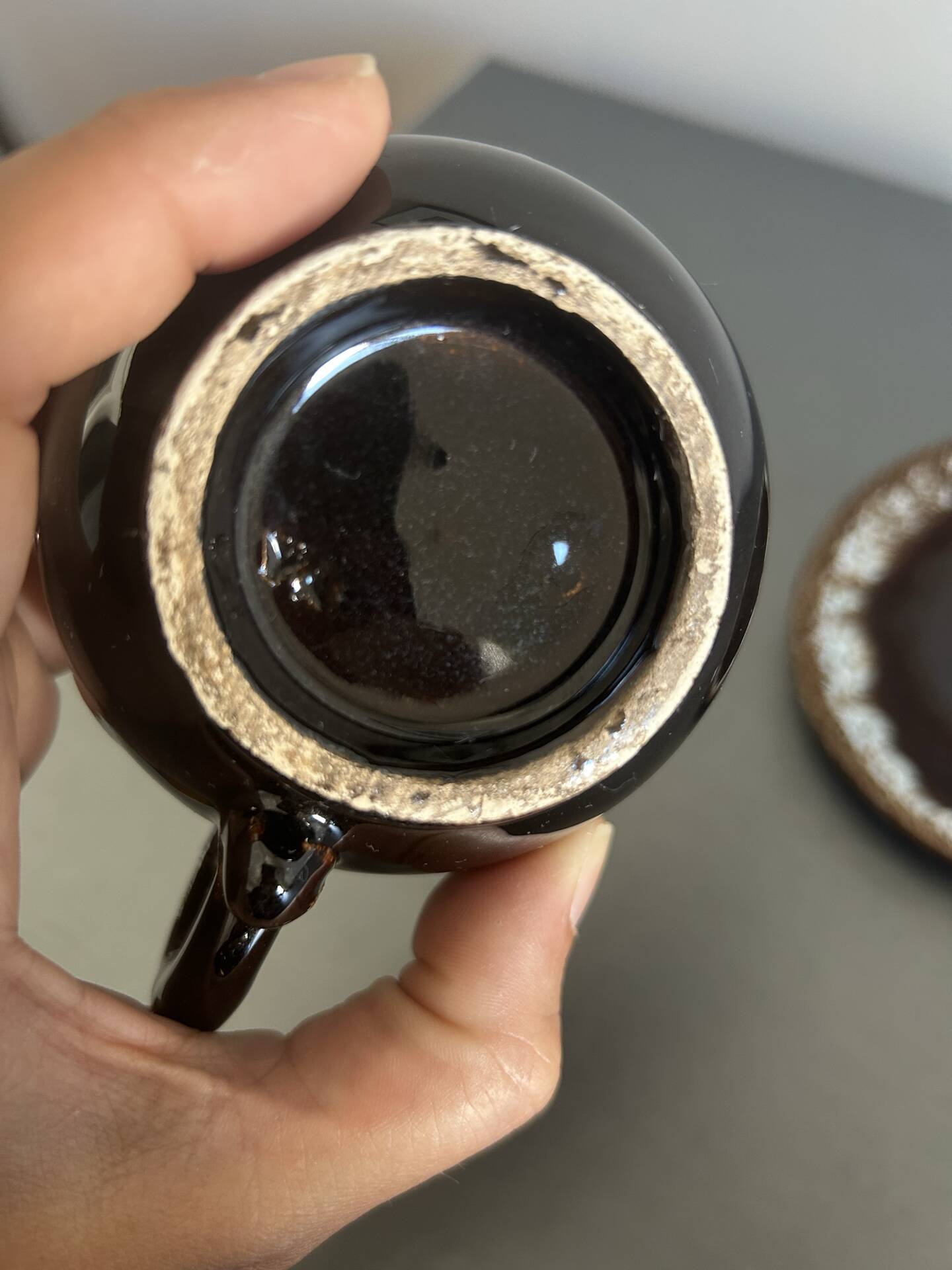 Tasses et soucoupes Vallauris