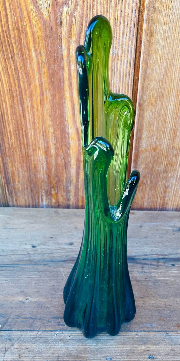 Swung single-flower vase from the 70s
