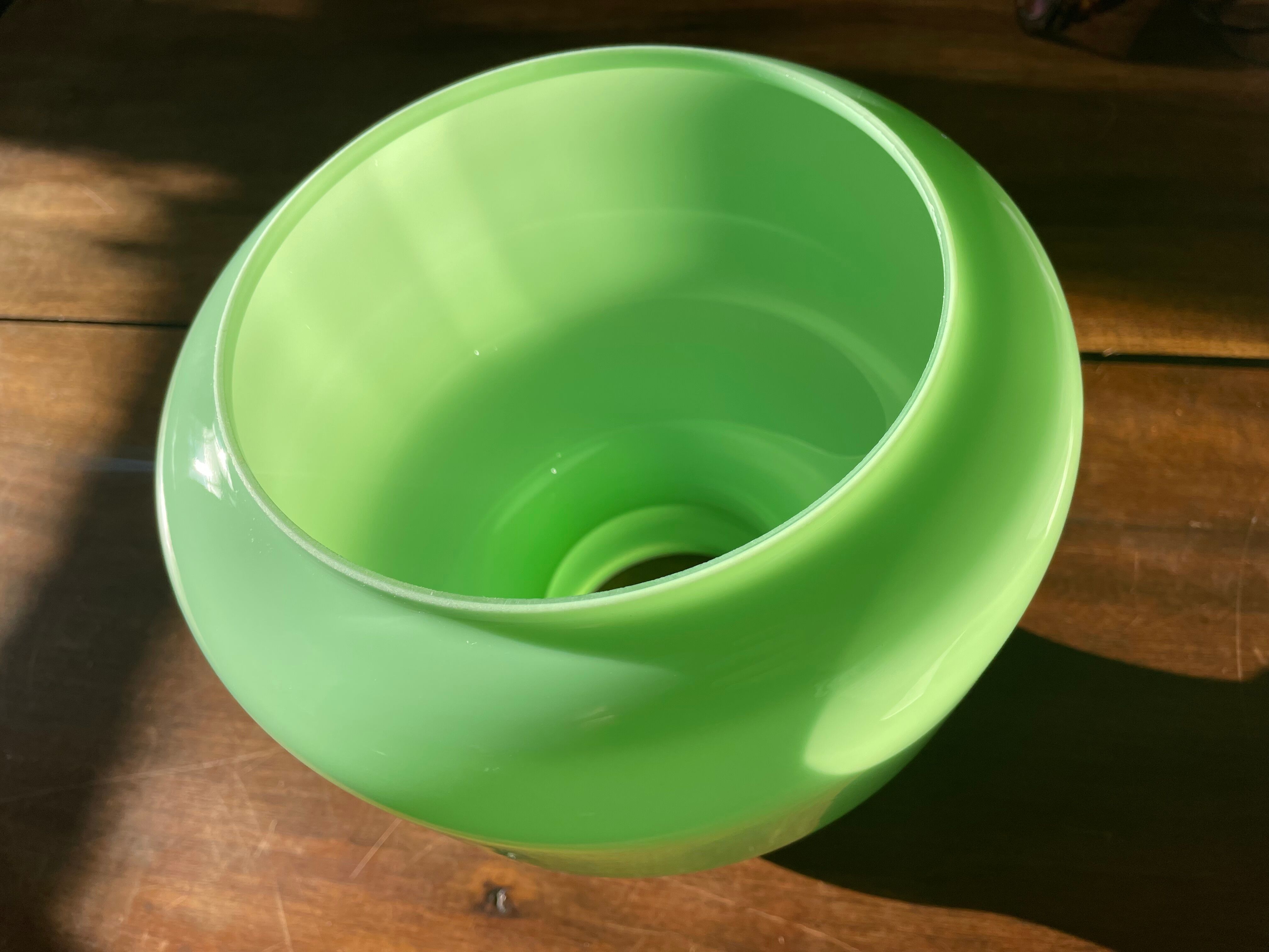 Opaline green globe mint 70s