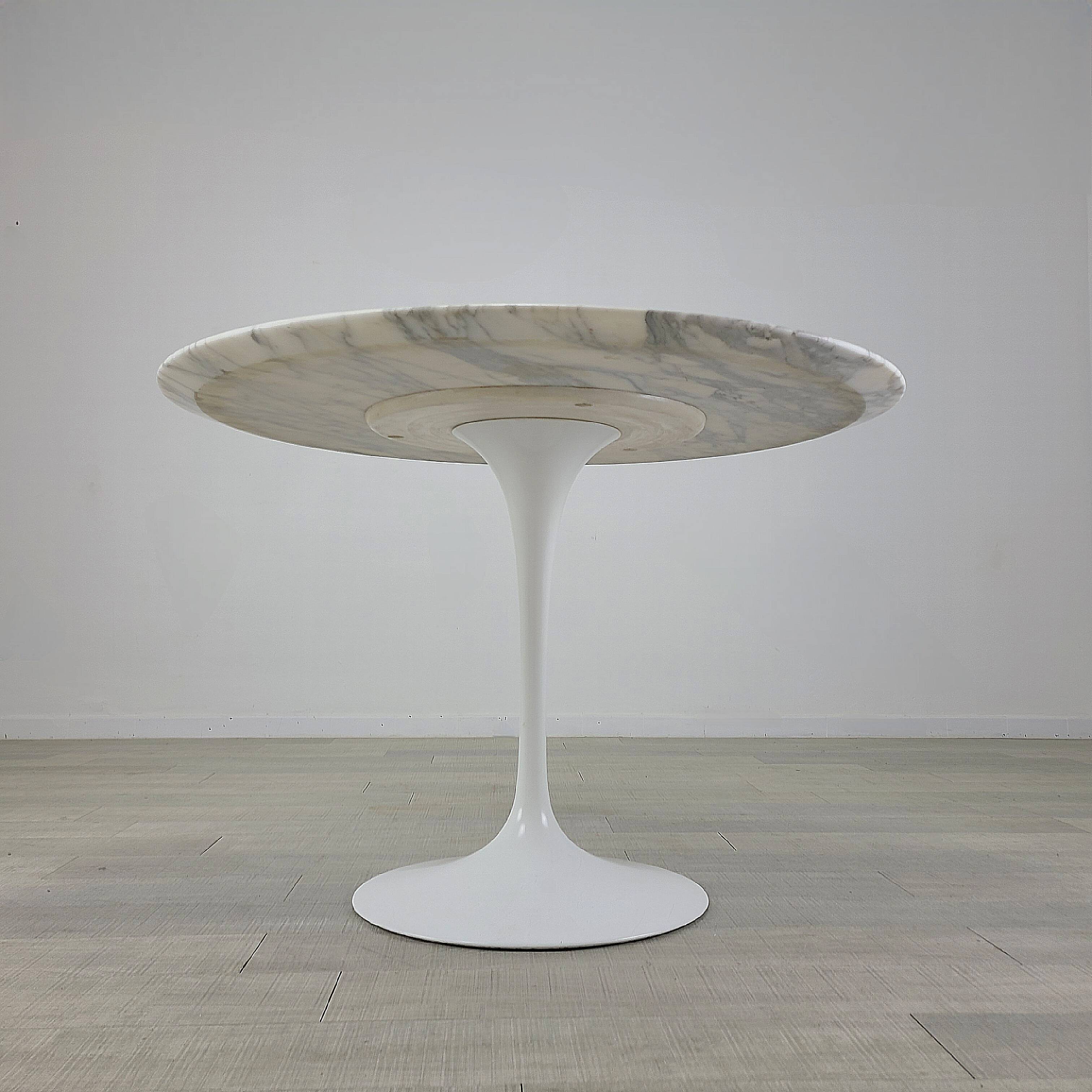 Knoll International Eero Saarinen dining table vintage 1970 marble