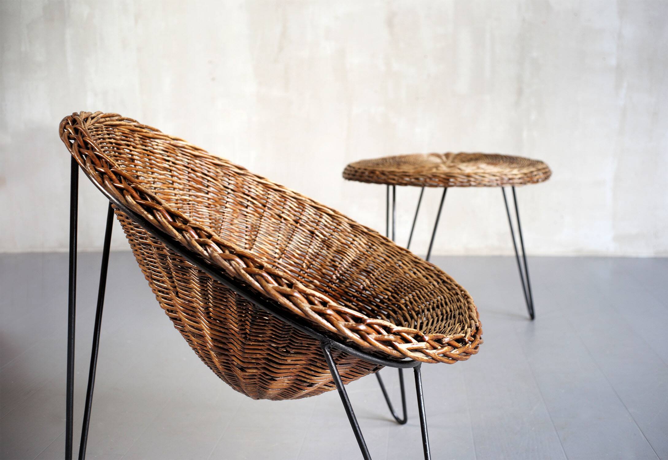 Roberto Mango, armchair and coffee table, Italy 1950