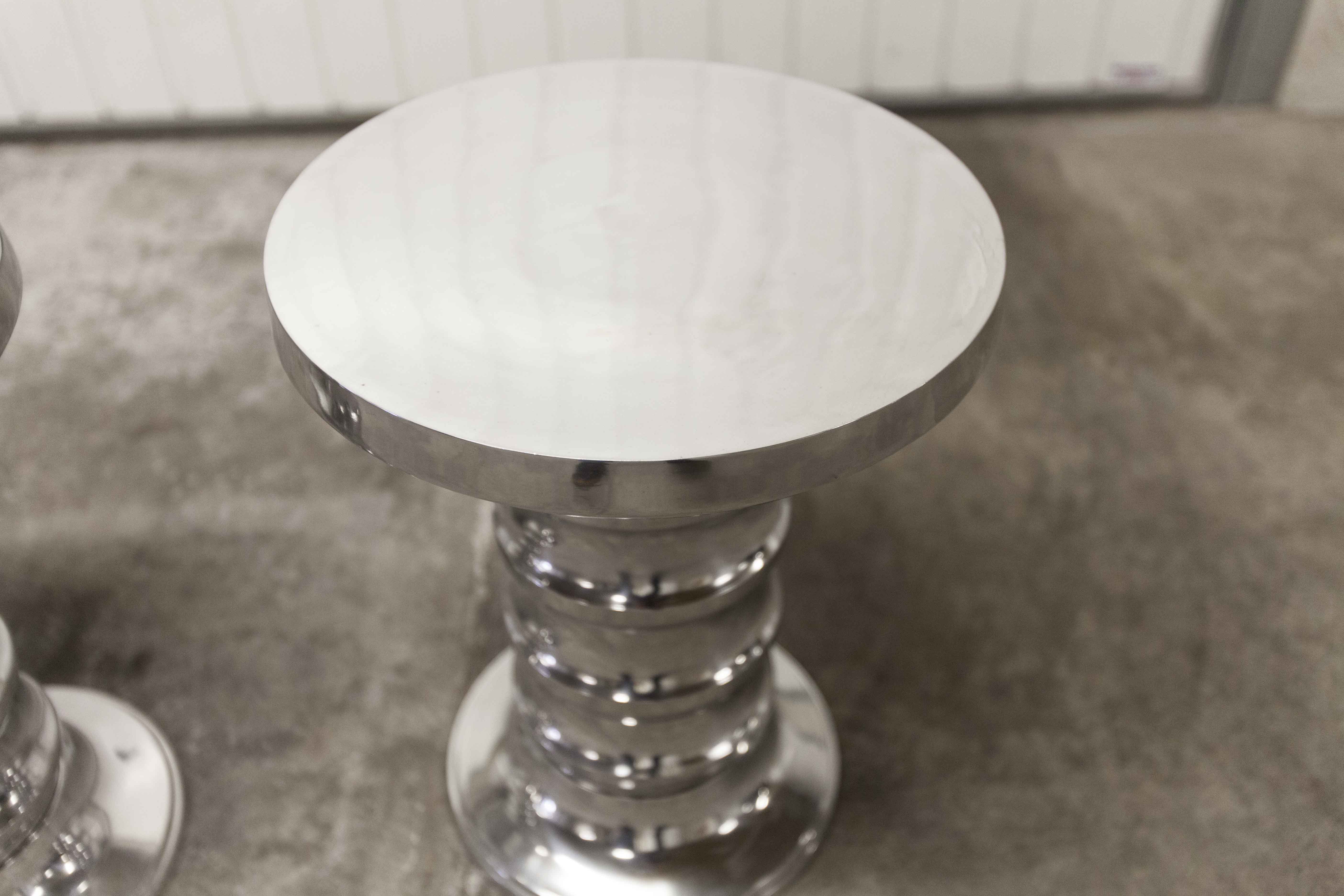 Paire de tabourets aluminium chromé Eichholtz 2000