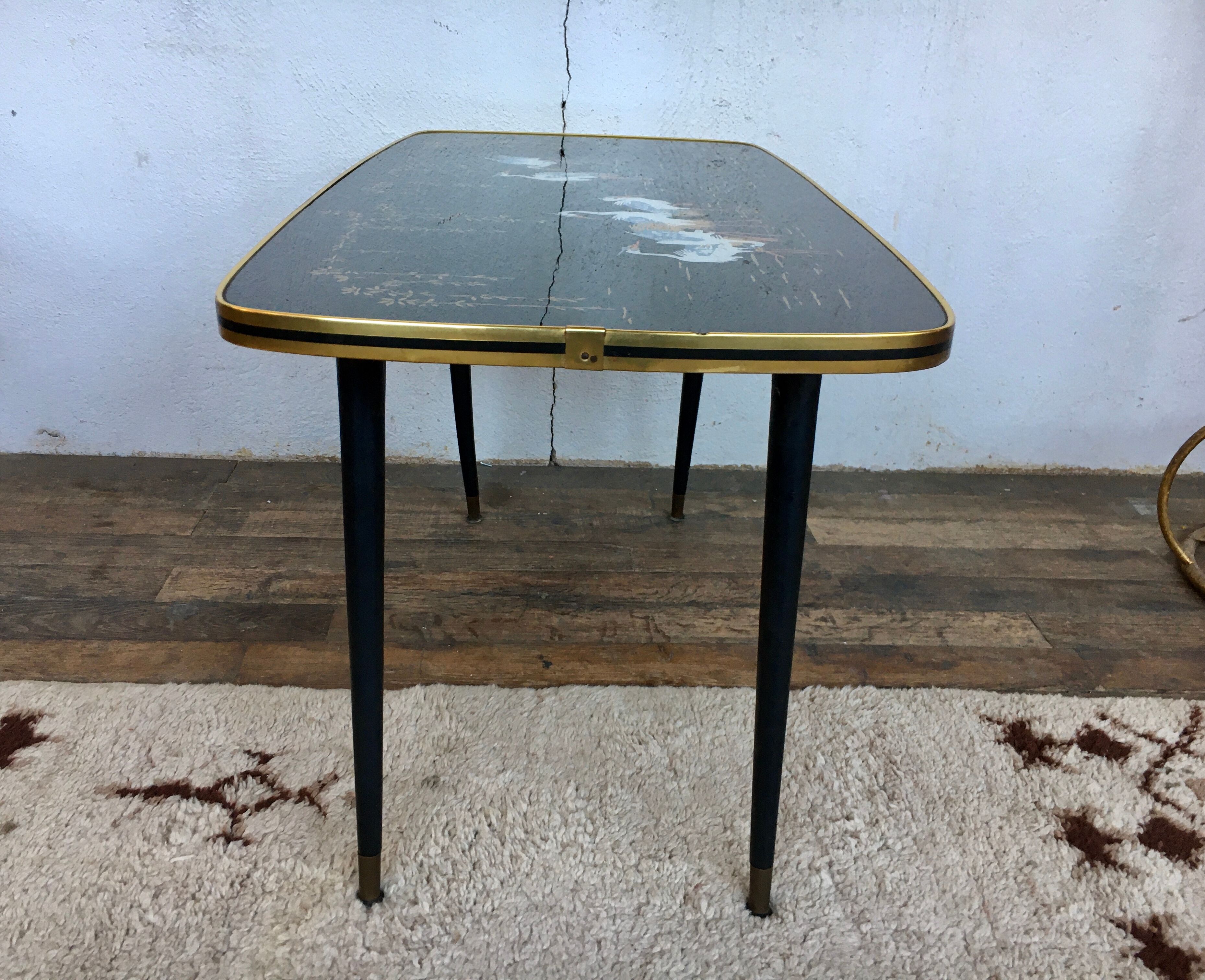 Table basse forme libre peinture sous verre heron jardin 1950 ancien