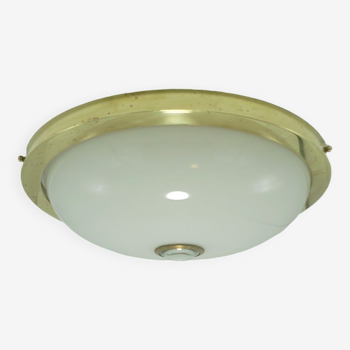 Large ceiling lamp