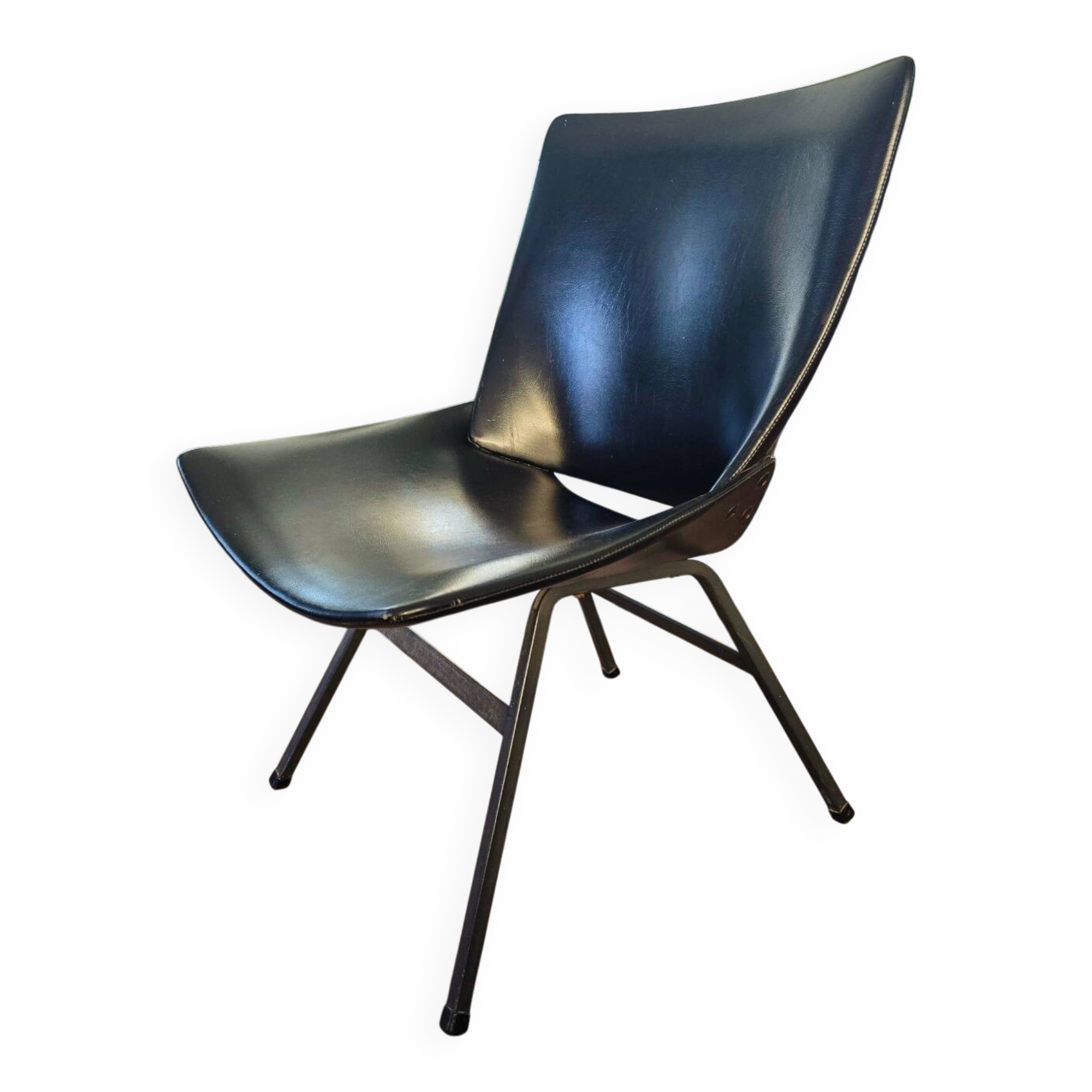 Chaise en simili cuir moderne du milieu du siècle des années 60