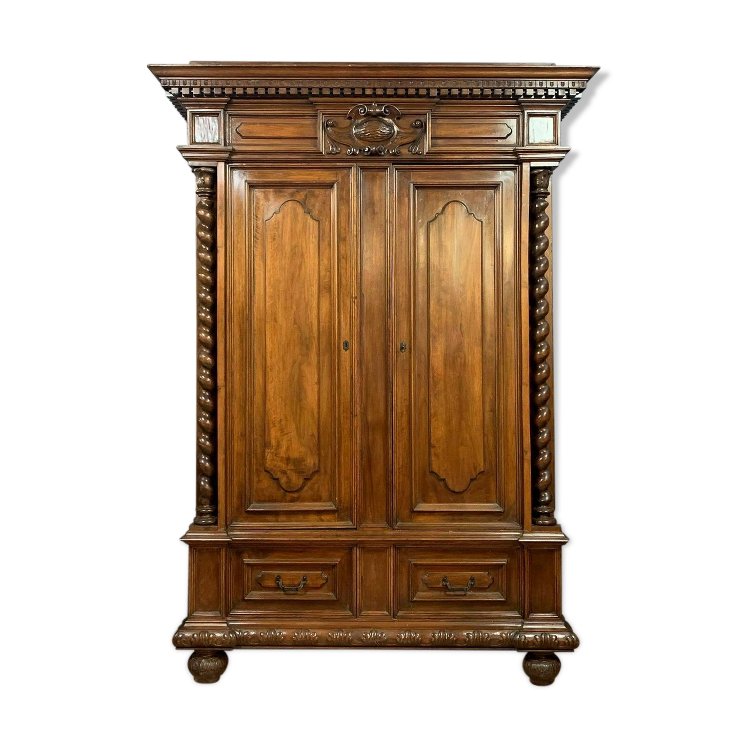 Louis XIII Renaissance cabinet in solid walnut around 1850.